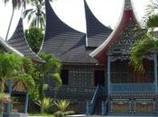 MAISONS MINANGKABAU (Indonésie)